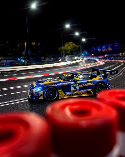 Auto Carrera D132 - 32060 Mercedes-AMG GT3 Evo | RCprofi.cz