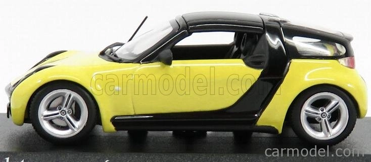 Minichamps Smart Roadster Coupe 2003 1:43 žltá čierna