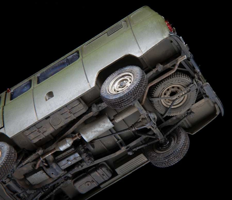 Zvezda UAZ 3909 (1:35)