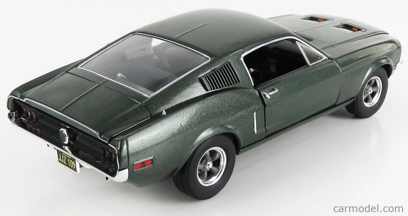 Greenlight Ford usa Mustang Gt390 Coupe 1968 - Bullit - Steve Mcqueen 1:18 Tmavo zelená Highland