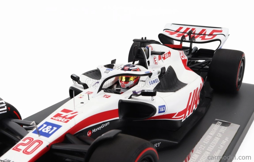 Minichamps Haas F1 Vf-22 Team Haas N 20 Pole Position Brazilian Gp 2022 Kevin Magnussen 1:18 Bílá Černá Červená