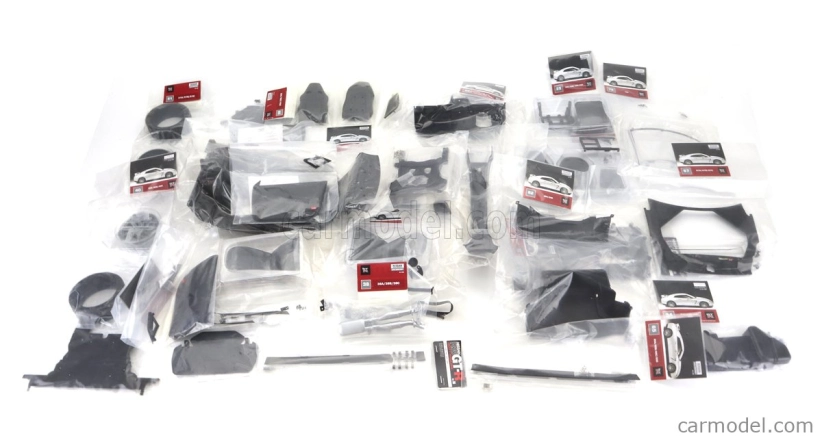 Ixo-models Nissan Gt-r (r35) Coupe 2009 1:8 Silver