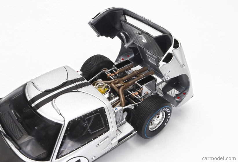 Shelby-collectibles Ford usa Gt40 Mkii 7.0l V8 Team Alan Mann Racing Ltd. N 7 24h Le Mans 1966 G.hill - B.muir 1:18 Silver Black