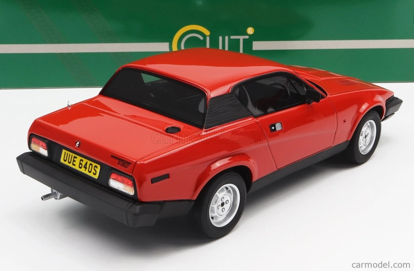 Modely v mierke Cult-scale Triumph Tr7 Coupe 1979 1:18 Červená