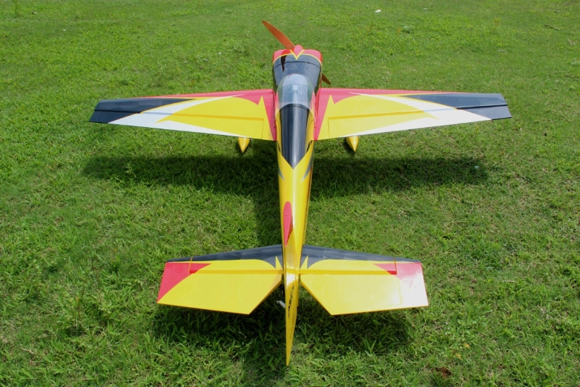 103" Slick 2600 mm 120cc žluto-červeno-čierny