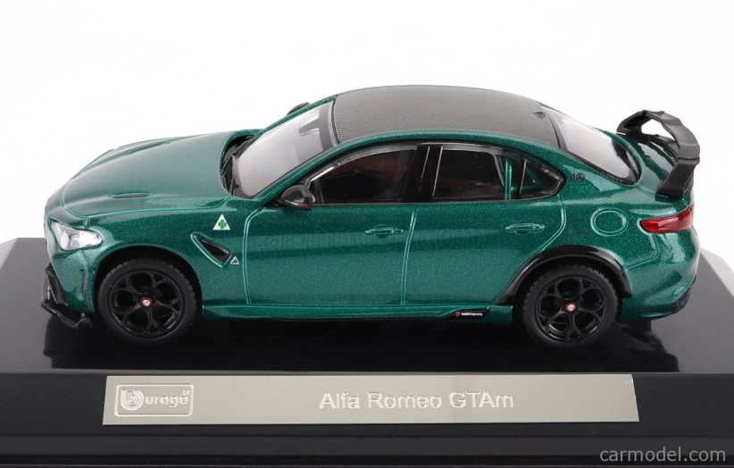 Bburago Alfa romeo Giulia Gtam 2020 1:43, zelená