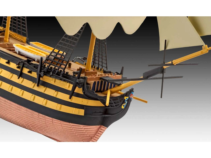 Sada Revell HMS Victory (1:450)