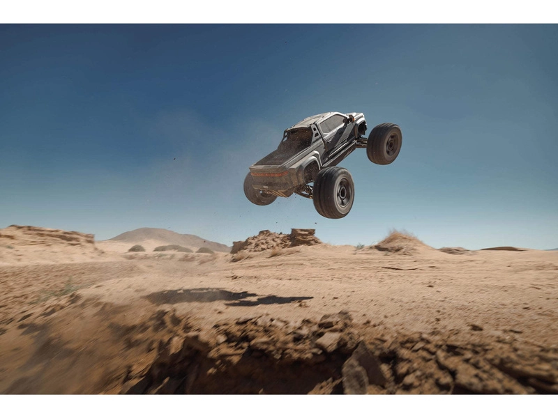 RC auto Arrma Big Rock 6S BLX 1:7 4WD RTR, bílá