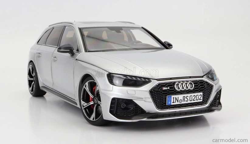 Nzg Audi A4 Rs4 Avant Sw Station Wagon 2020 1:18 Strieborná
