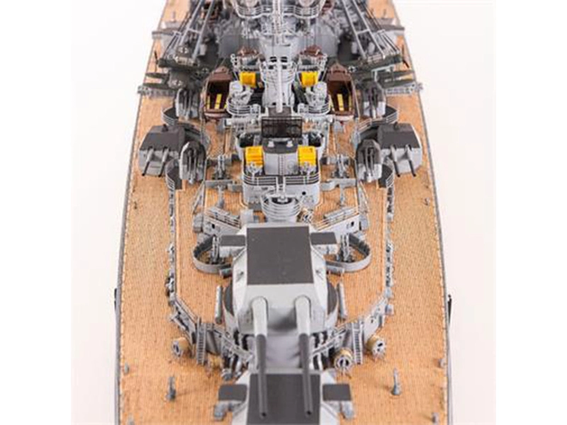 AMATI Bismark 1939 1:200 kit