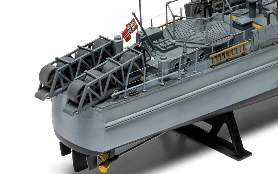 Classic Kit VINTAGE loď A10280V - German E-Boat (1:72)