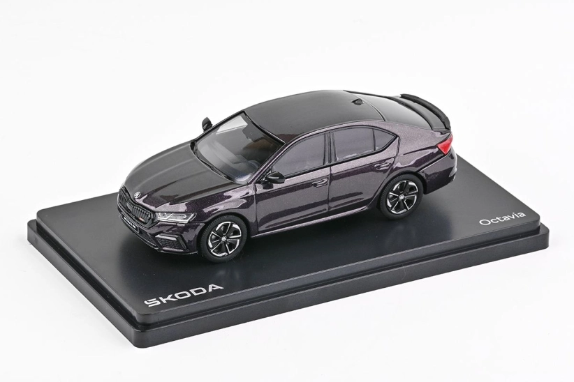 Abrex Škoda Octavia IV RS (2020) 1:43 - fialová Space metalíza