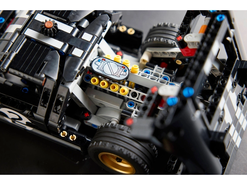 LEGO Technic - Závodné auto 1966 Ford GT40 MKII