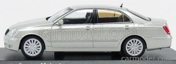 Kyosho Toyota Crown Majesta 2009 1:43 Premium Silver