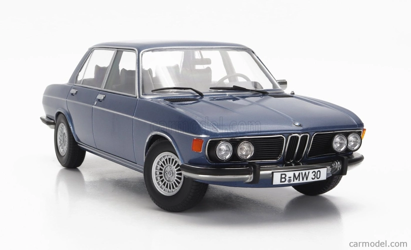 BMW 3.0s E3 Mkii 1971 v mierke 1:18 Blue Met