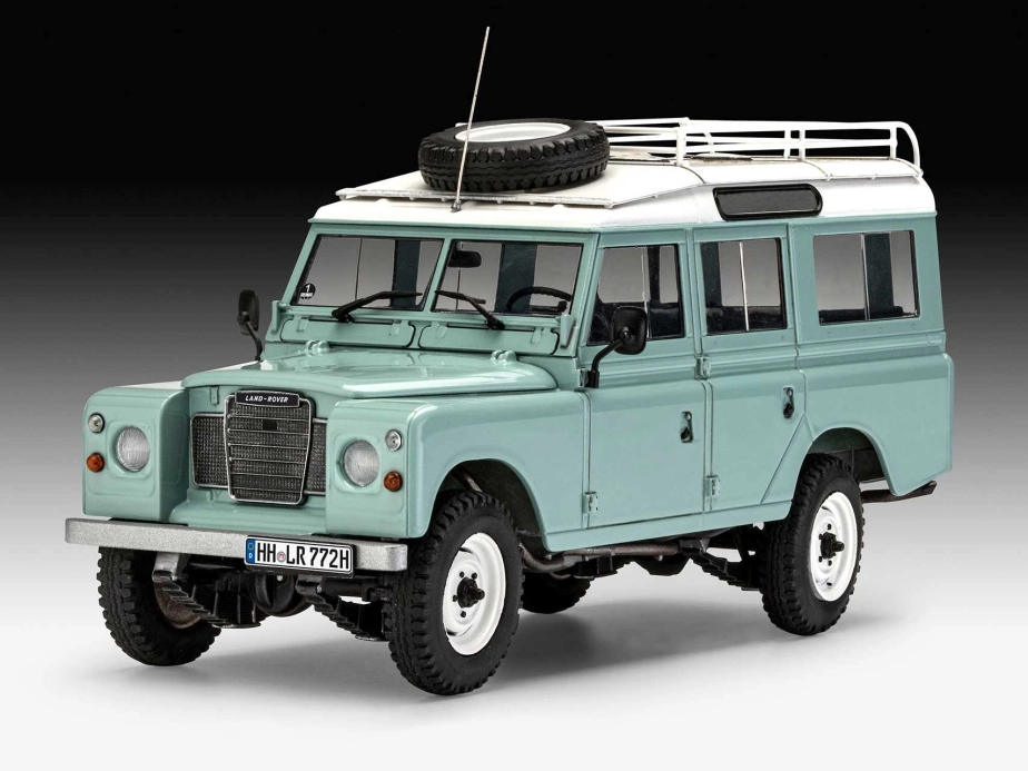 Revell Land Rover Series III (1:24) (sada)