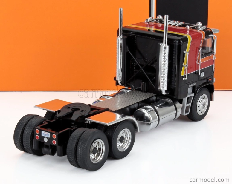 Ixo-models Freightliner Fla Tractor Truck 3-assi 1993 1:43 Černá Červená