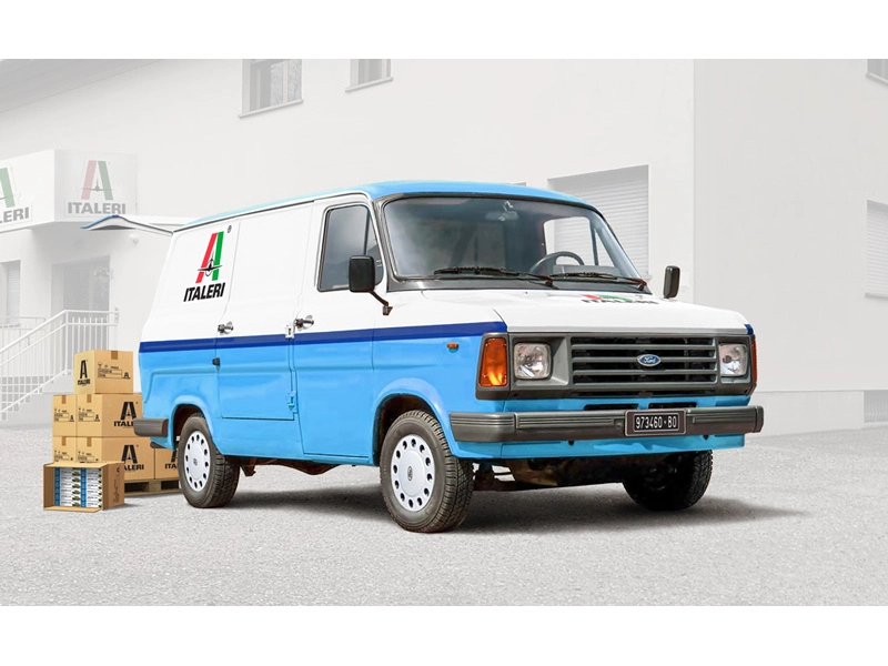 Italeri Ford Tranzit "Italeri" (1:24)