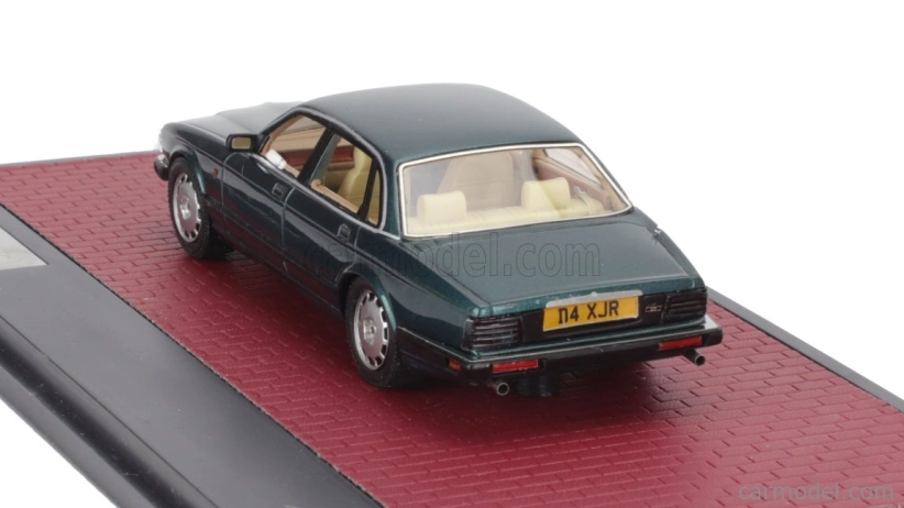 Modely v mierke Matrix Jaguar Xjr (xj40) 1991 1:43 Green Met