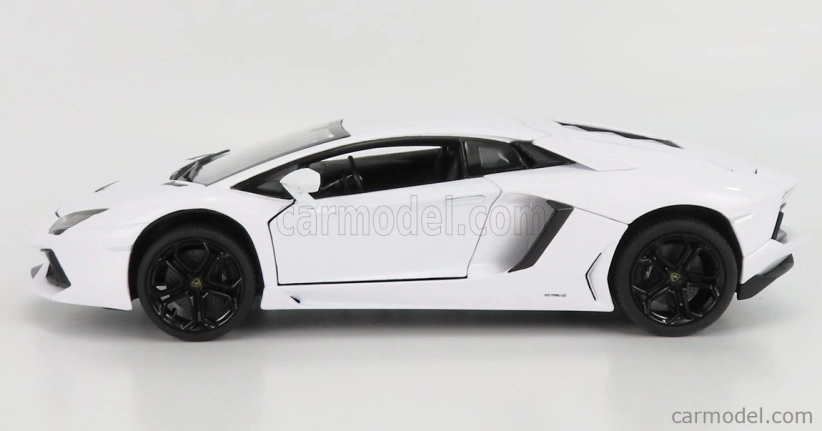Rastar Lamborghini Aventador Lp700-4 2011 1:18 Bílá