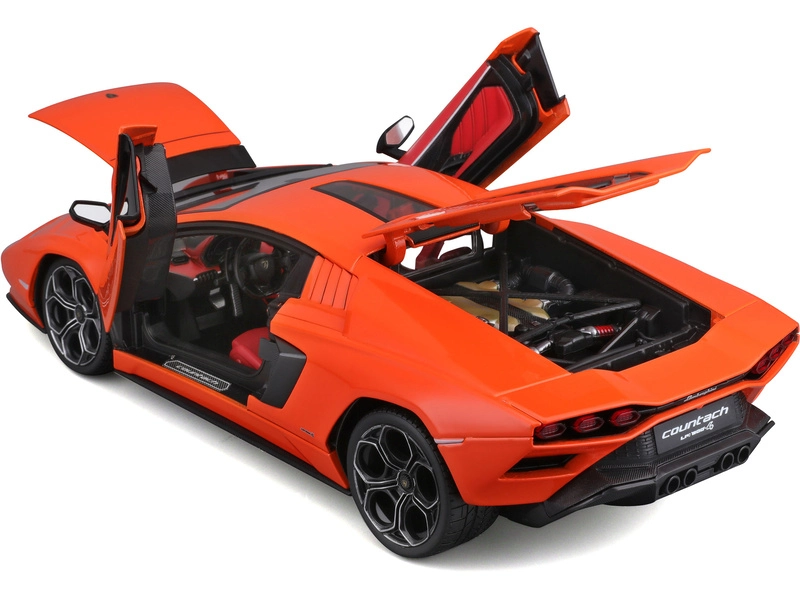 Maisto Lamborghini Countach LPI 800-4 1:18 oranžová