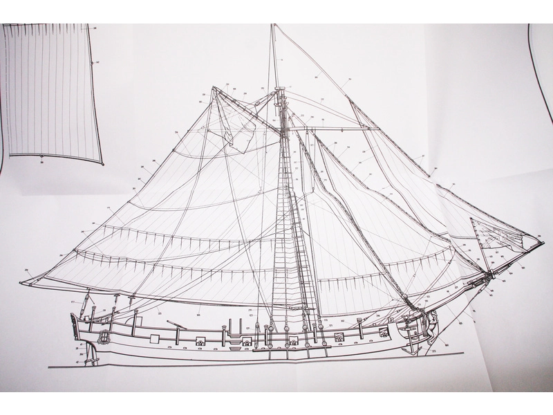 COREL H.M.S. Resolution 1700 1:50 kit