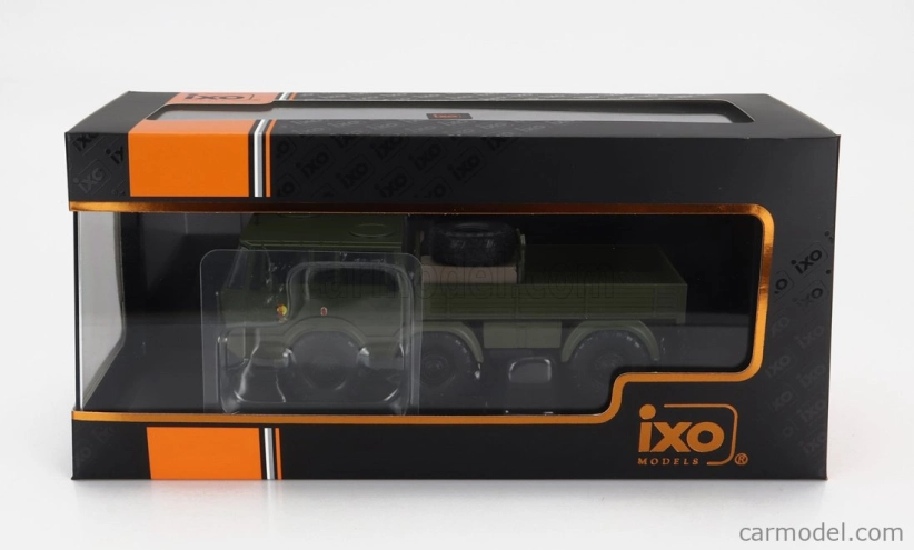 Ixo-models Tatra 813 Nva 6x6 Truck Cassonato Double Cabine 3-assi 1968 1:43 Vojenská Zelená