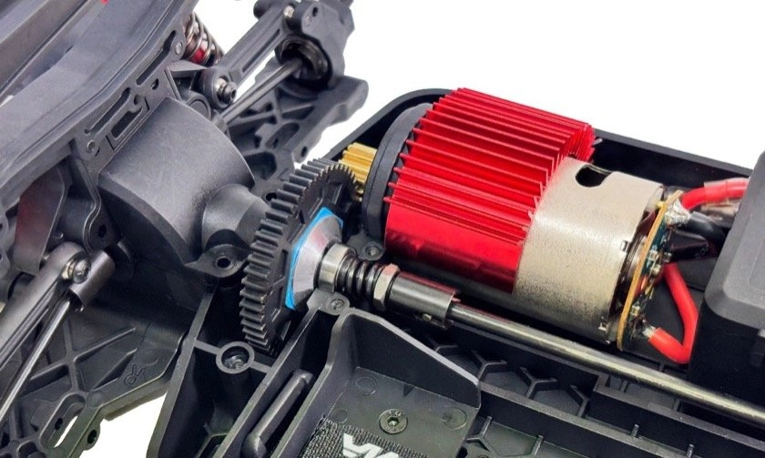 Absima On Road Aero-X 1:10 4WD RTR + zdarma batéria NiMH 7,2V 2000 mAh