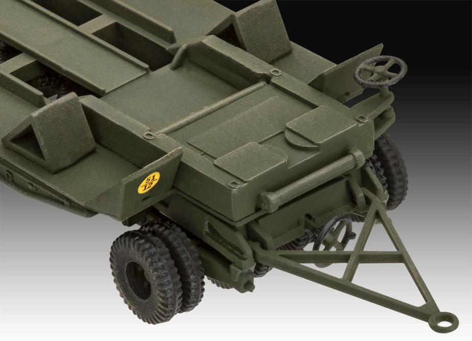 Revell M19 Tank Transporter (1:76) (súprava)