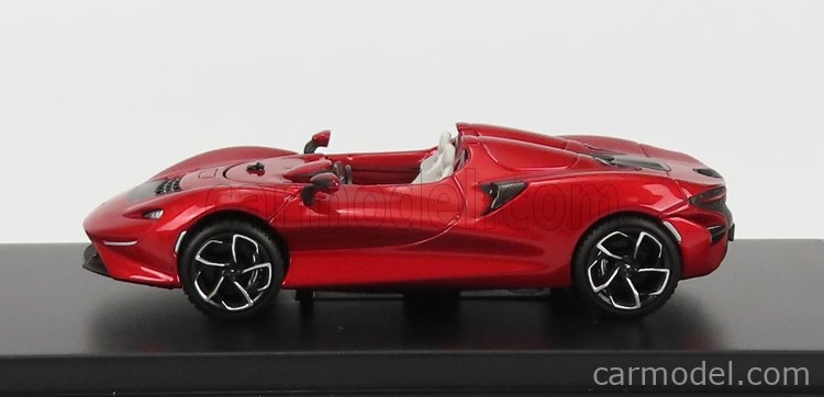 LCD model Mclaren Elva 2020 1:64 Červená