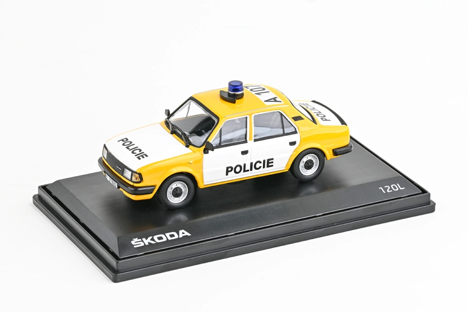 Abrex Škoda 120L (1984) 1:43 – Polícia ČR