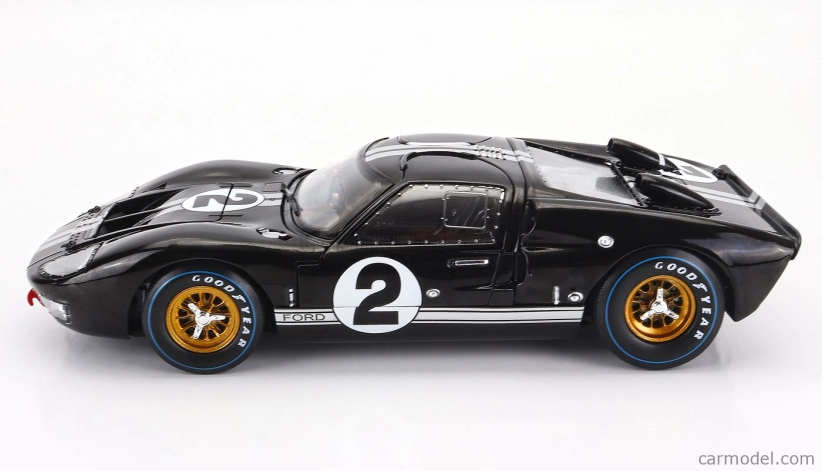 Shelby-collectibles Ford usa Gt40 Mkii 7.0l V8 Team Shelby American Inc. N 2 Víťaz 24h Le Mans 1966 B.mclaren - C.amon 1:18 Čierna strieborná
