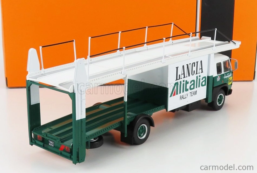 Ixo-models Fiat 673 Truck Car Transporter Team Lancia Alitalia Rally 1976 1:43 Zelená Bílá