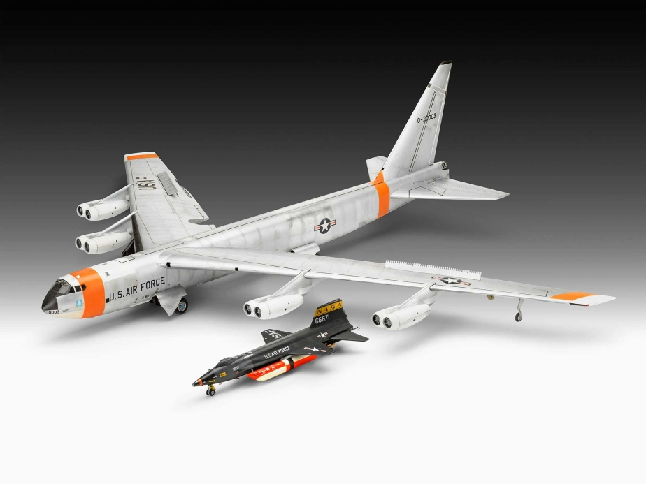 Plastic ModelKit letadlo 03793 - B-52D Stratofortress "Platinum Edition" (1:72)