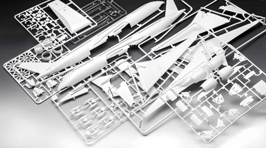 Plastic ModelKit letadlo 03773 - Airbus A350-900 "Turkish Airlines" (1:144)