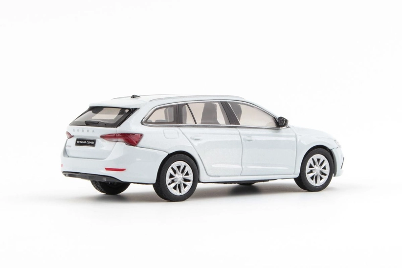 Abrex Škoda Octavia IV Combi (2020) 1:43 – biela moon metalíza