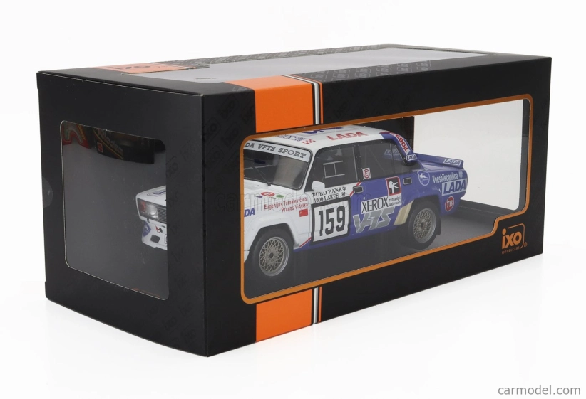 Ixo-models Lada fiat 2105 Vfts N 159 Rally 1000 Lakes 1987 Eugenijus Tumalevicious - Pranas Videika 1:18 Bílá Modrá