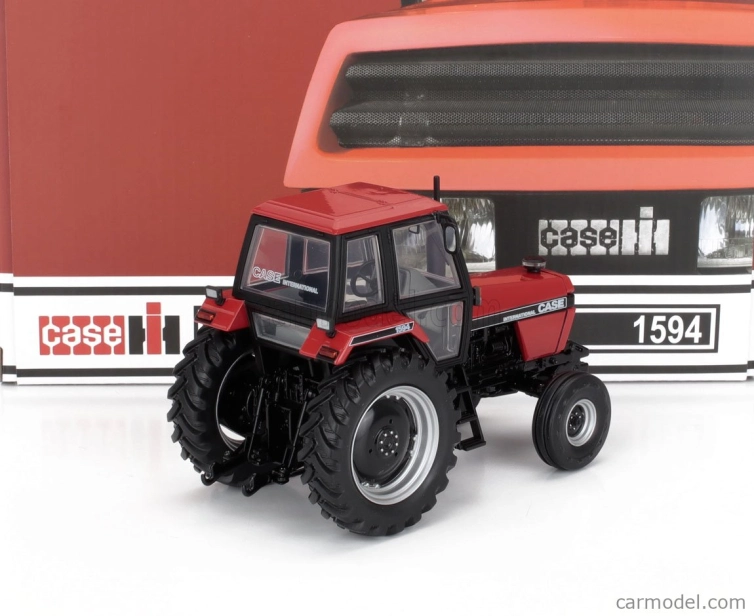 Universal hobbies Case-ih 1594 2wd Tractor 1954 1:32 Červená čierna