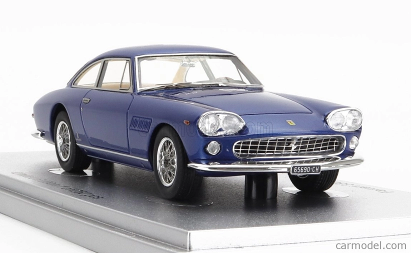 Kess-model Ferrari 330 Gt 2+2 Berlinetta 1-series 1964 1:43 Blue