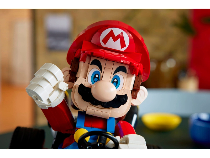 LEGO Super Mario - Mario Kart™: Mario a štandardná motokára
