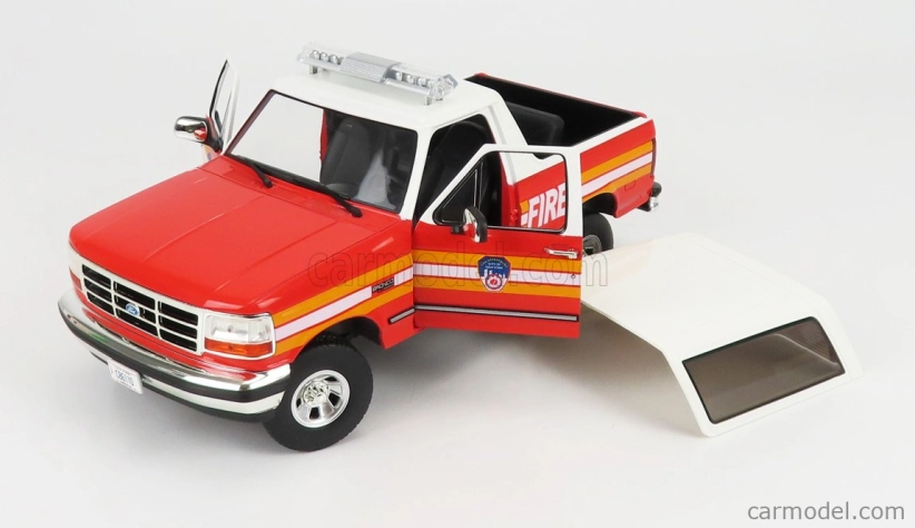 Greenlight Ford usa Bronco Fdny New York Fire Engine 1996 1:18 červená biela