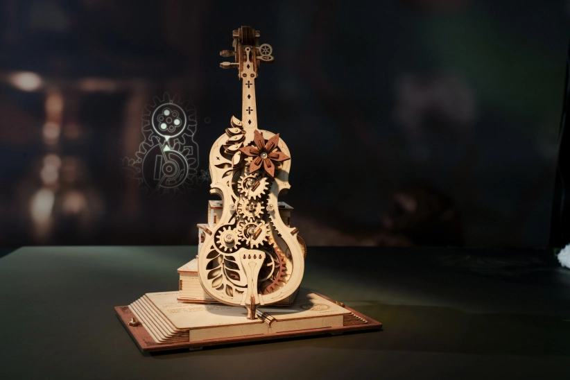 RoboTime 3D dřevěné mechanické puzzle Kouzelné violoncello - poškozený obal