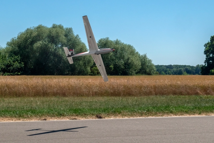 RC letadlo KAVAN Swift S-1 2400mm ARF, červená