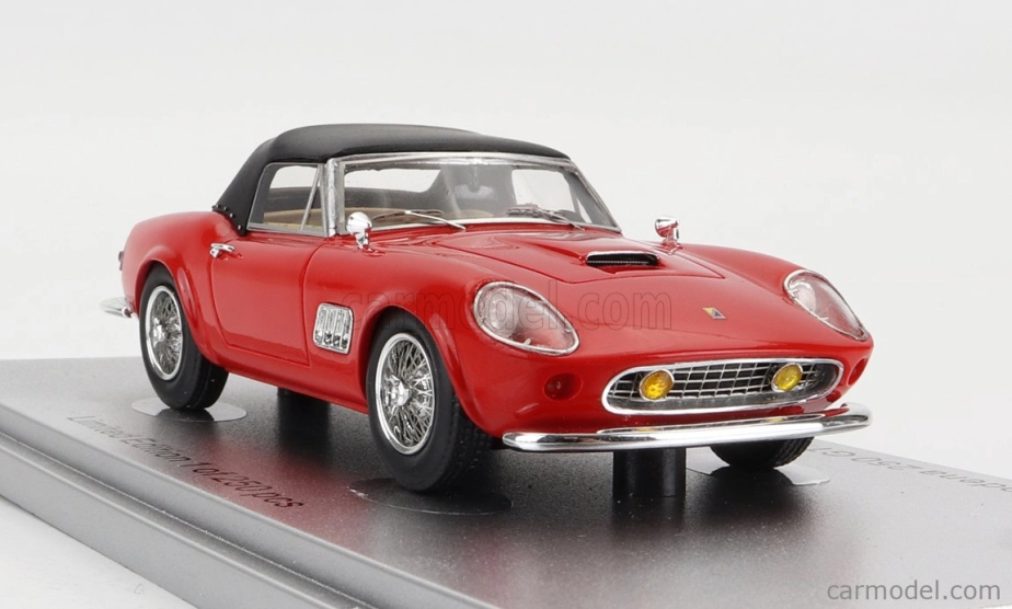 Kess-model Modena 250gt California Spider uzavretý 1961 1:43 Červená čierna