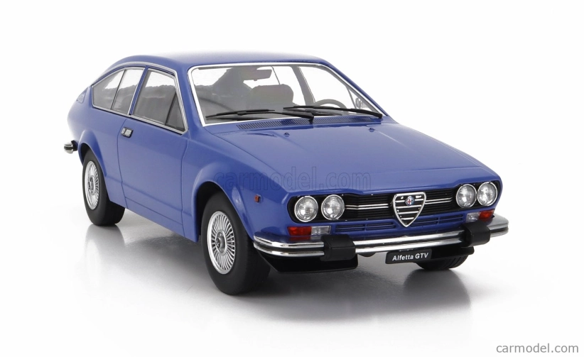 Alfa romeo Alfetta 2000 Gtv 1976 v mierke 1:18 modrá