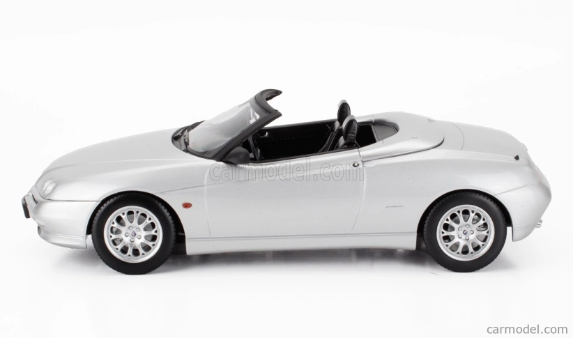 Norev Alfa romeo Spider 2.0 Twin Spark Cariolet Soft-top 1999 1:18 Strieborná