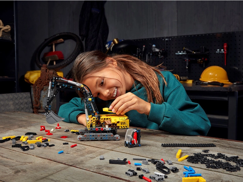 LEGO Technic - Ťažké rýpadlo