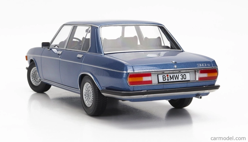BMW 3.0s E3 Mkii 1971 v mierke 1:18 Blue Met