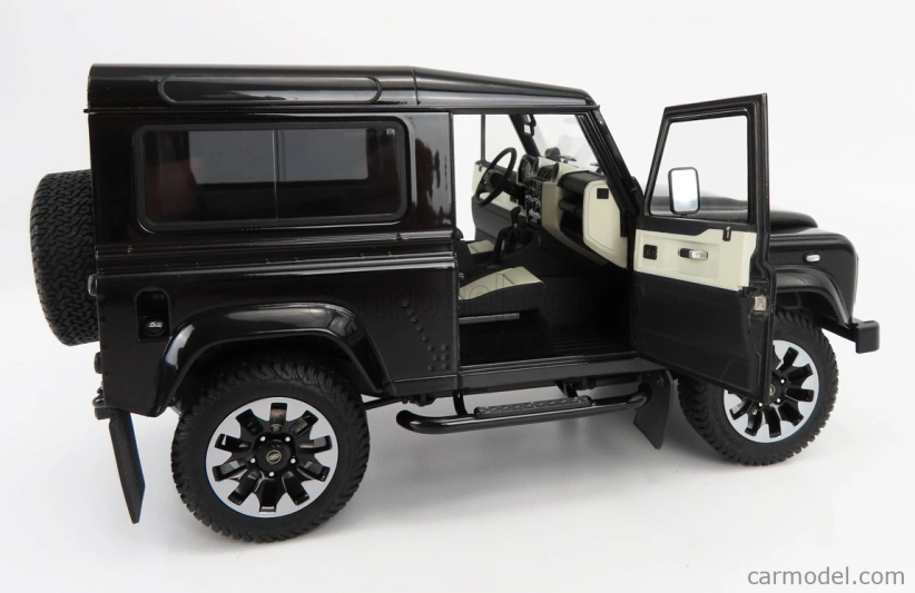 LCD model Land rover Defender 90 Works V8 70th Edition 2018 1:18 Black
