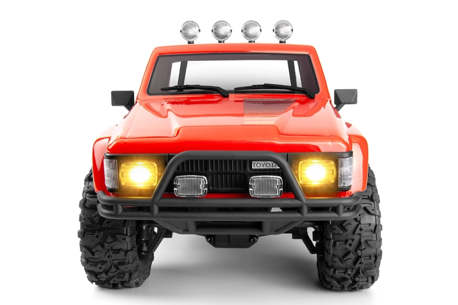 Venture18 Flux 1985 Toyota Hilux SR5 - červená